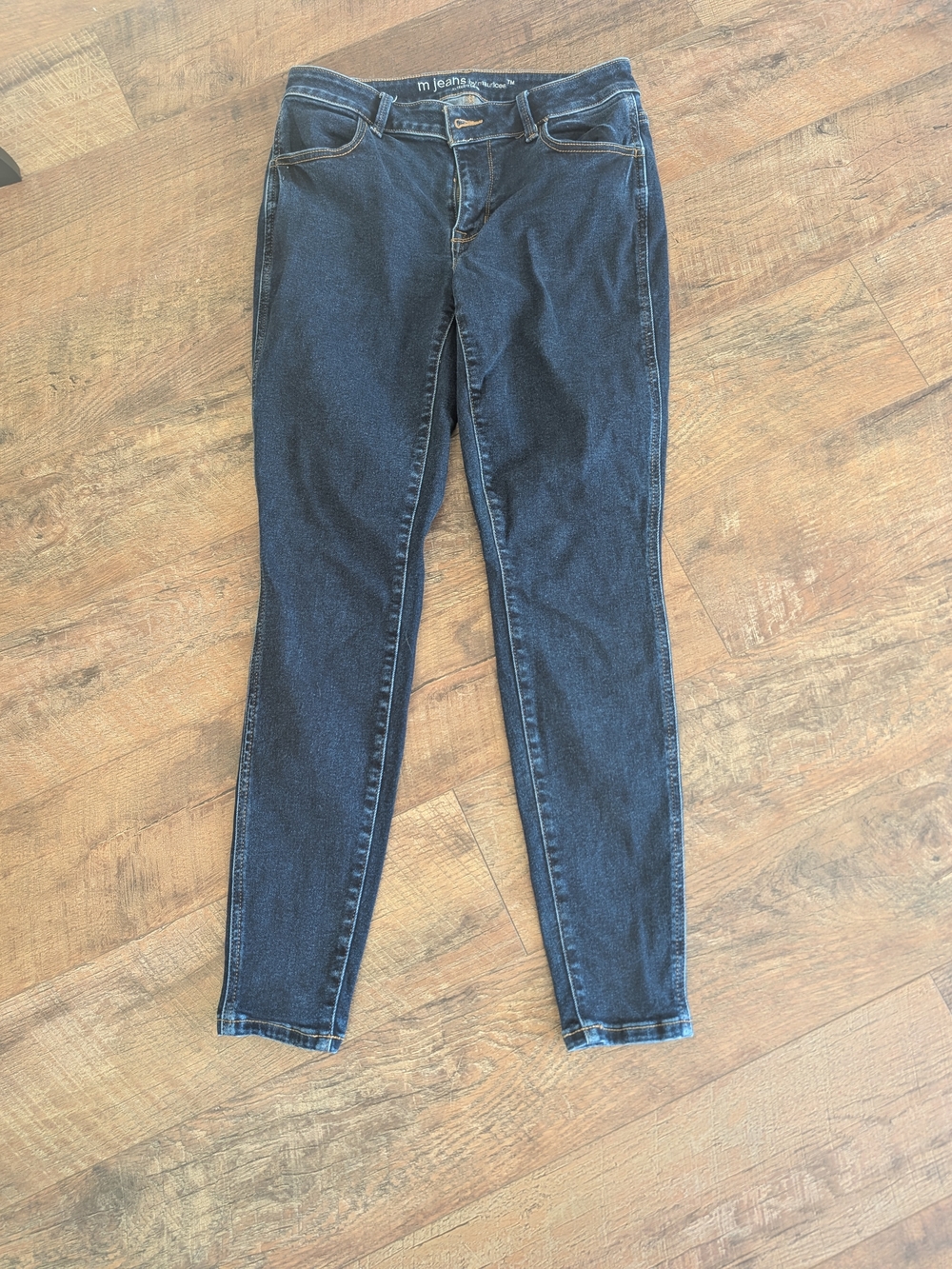 Maurices Women's Size Medium Regular Jeans in Dark Blue Denim